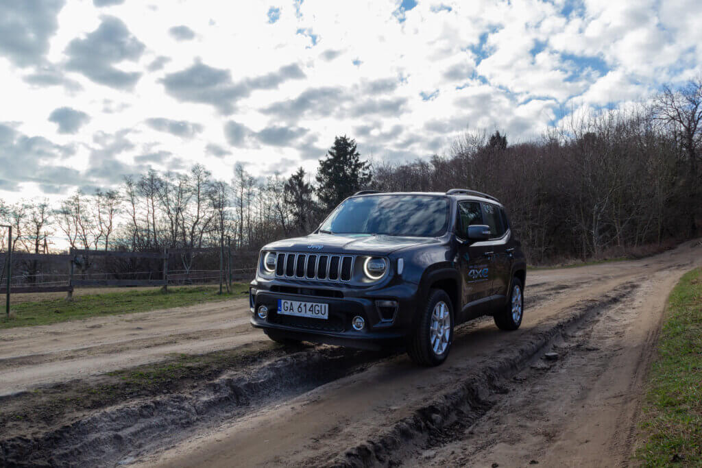 Jeep Renegade 4xe Limited PHEV przód